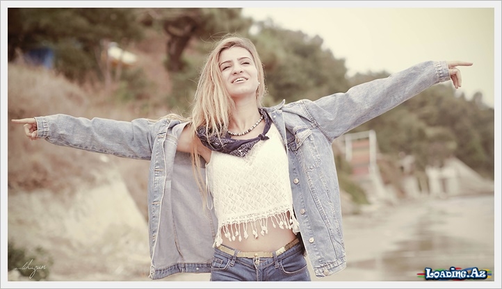 Feride Hilal Akın - Ver Bana Düşlerimi - LoaDinG.Az