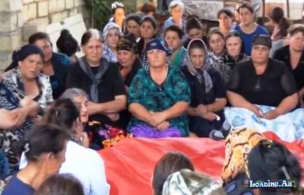 "Başımın üstündən keçdi, qardaşımgilin həyətinə düşdü..." - Zəhranın qohumu - LoaDinG.Az