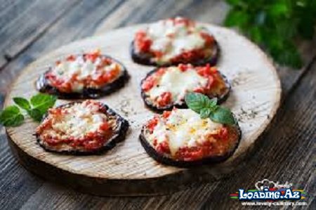 Badımcan pizzası - LoaDinG.Az