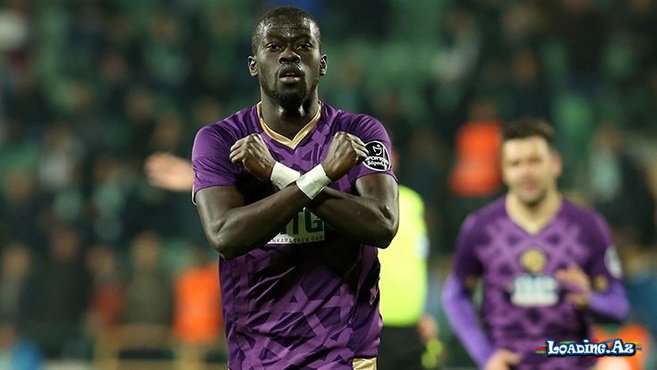 Qalatasaraydan 7 milyonluq transfer - LoaDinG.Az