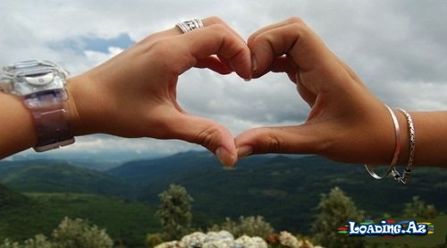 Bütün çiçəklər sən, bütün ulduzlar sən.