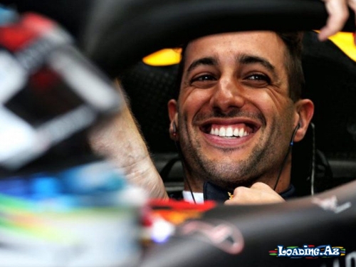 Rikkiardo "Red Bull"dan gedir - LoaDinG.Az