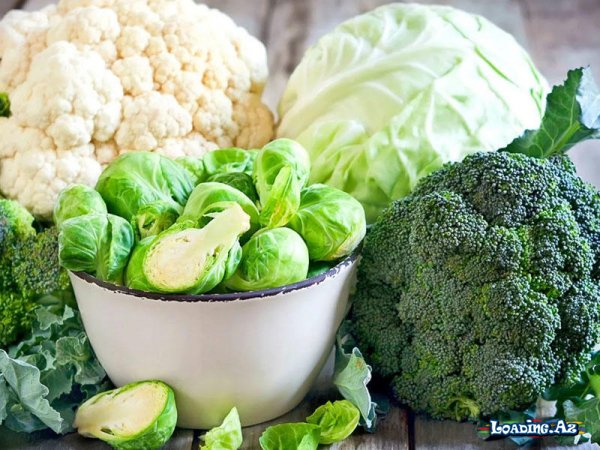 Duza qoyulmuş kələm limondan daha xeyirli imiş - Kələm növlərinin orqanizmə faydaları