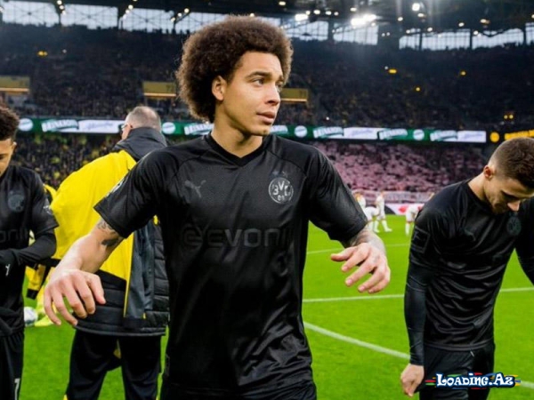 "Borussiya"nın futbolçusu evində yıxıldı - LoaDinG.Az