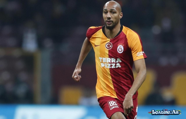 "Qalatasaray" fransalı futbolçunu əsas heyətdən uzaqlaşdırdı - LoaDinG.Az