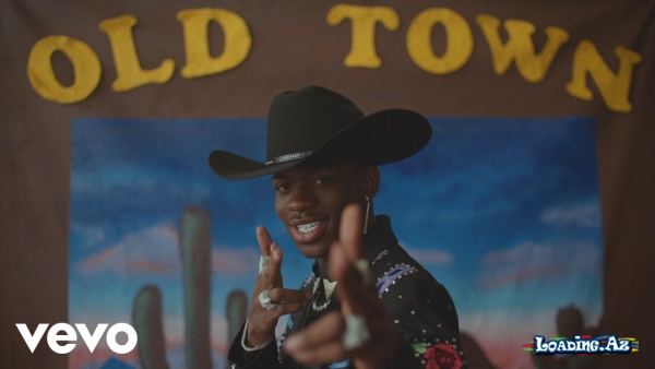 Lil Nas X - Old Town Road (Official Video) ft. Billy Ray Cyrus