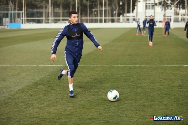 "Qarabağ" daha bir futbolçu ilə yollarını ayırdı - LoaDinG.Az