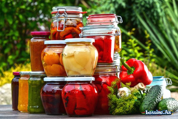 Qış üçün salat, şoraba, turşu reseptləri - Qolları çirmələyin