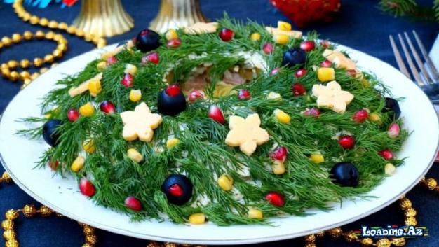 Bayram Süfrəsi Üçün “Yeni İl Çələngi” Salatı