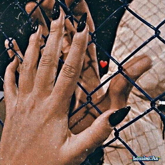 Mən bilirəm xoşbəxtlik nədir. Xoşbəxtlik, səni xoşbəxt görməkdir..