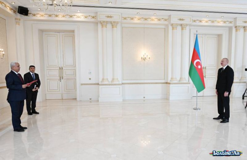 İlham Əliyev Türkiyənin sabiq xarici işlər naziri Mövlud Çavuşoğlunu qəbul edib