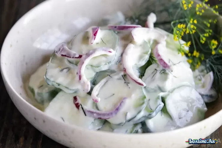 Xiyar və yerkökü ilə kremli salat: Sadə RESEPT - LoaDinG.Az