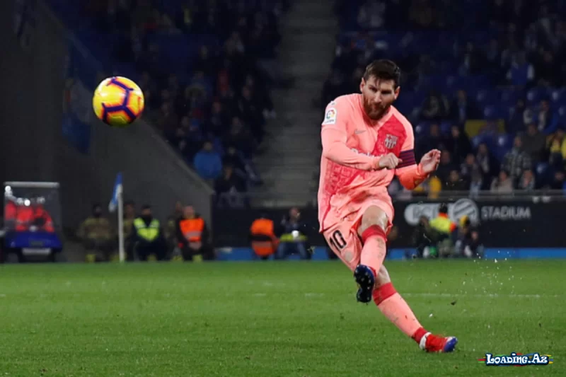 Messi cərimə zərbəsindən vurulan qolların sayına görə Ronaldinyonu geridə qoydu