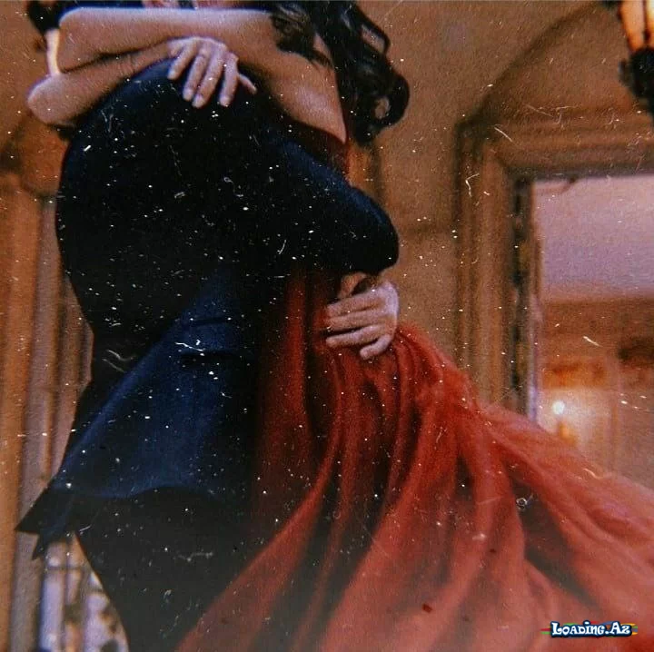 Səninlə məhəbbət, bir ömürlük yazılacaq ən gözəl hekayə kimidir - LoaDinG.Az