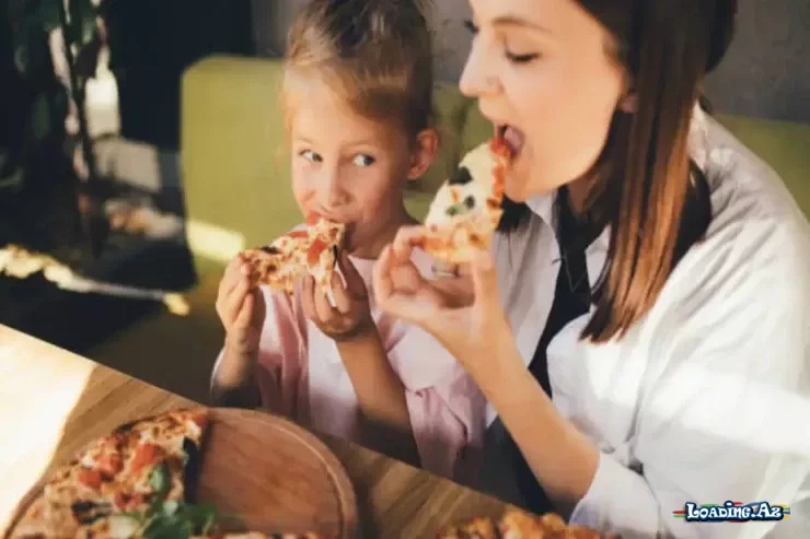 Əksər insanlar pizzanı səhv yeyirlər - Səbəbinin izahı - LoaDinG.Az