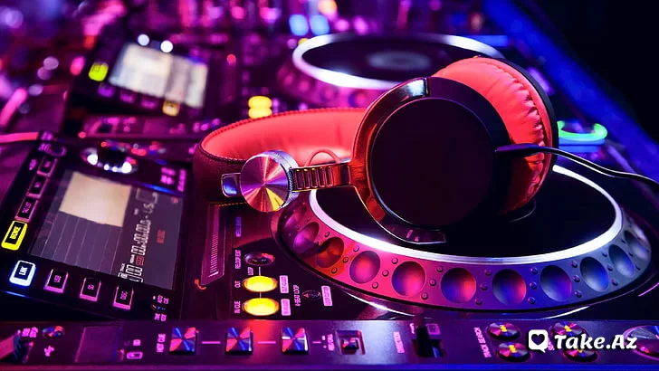 DJ FIKO ILK TRACK - LoaDinG.Az