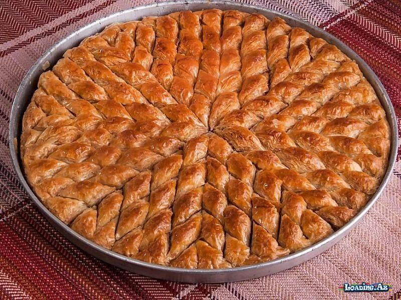 Paxlavaya şərbət tökdükdən sonra üstü örtülməlidir? - LoaDinG.Az