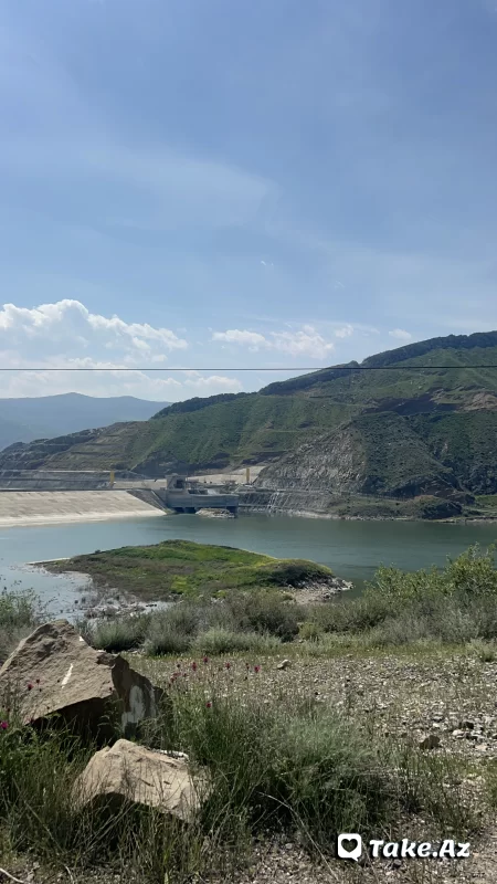 Səccad Piriyev-“Mən hər gecə yad eyləmişəm yarı şeirlə” - LoaDinG.Az