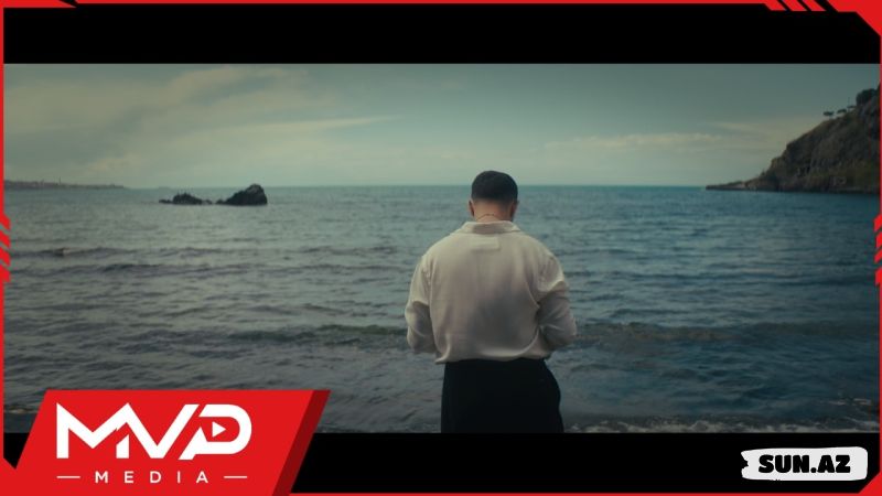 Burak      Bulut-Bir  Sigara       Yaktım - LoaDinG.Az