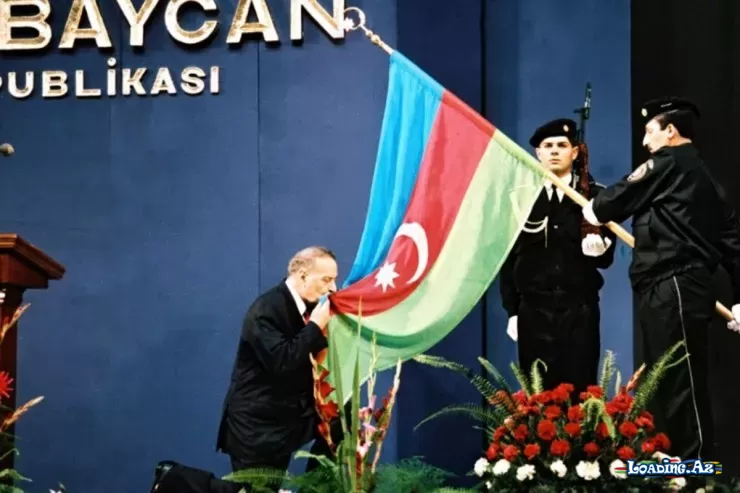 Heydər Əliyevin qurduğu dövlətçilik modeli Azərbaycanın Zəfərinə yol açdı - LoaDinG.Az
